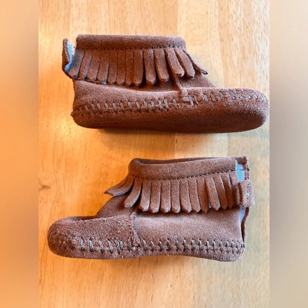 Minnetonka Kids Brown Fringe Moccasins 3